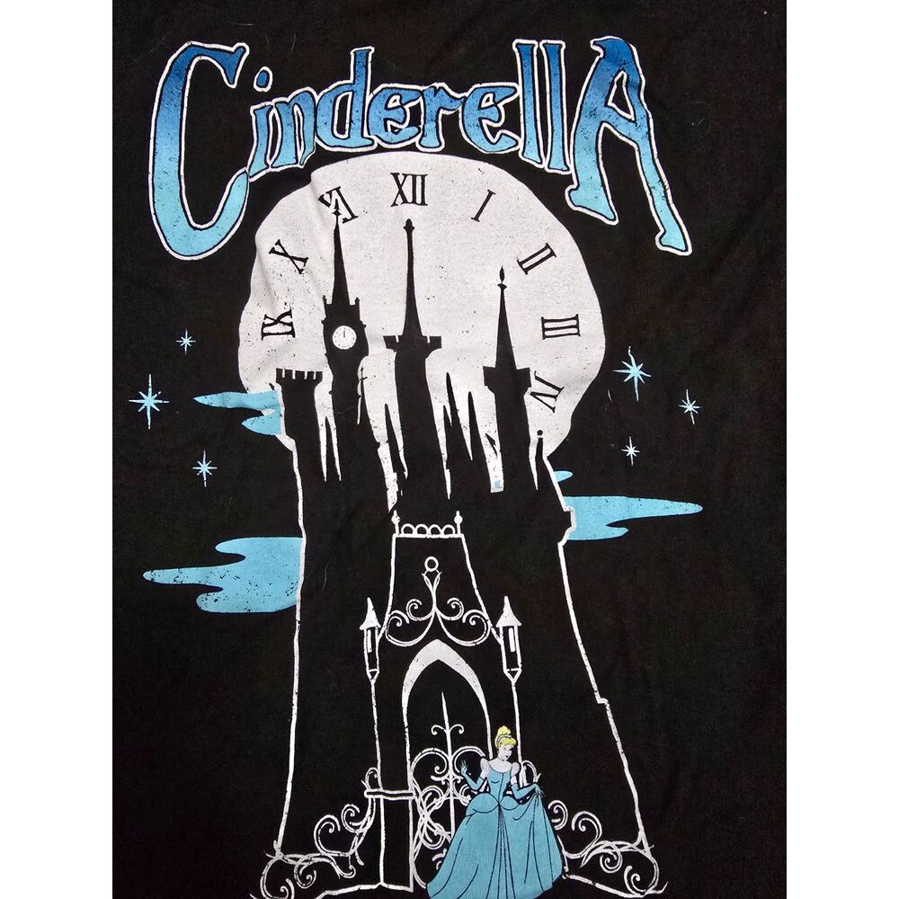 Vintage Disney's Cinderella T-Shirt Size M